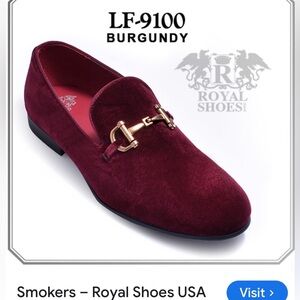 Royal Shoes wine color 🍷loafers  burgundy velvet material Mens 8.5  gold Buckles